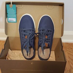 OluKai Pehuea Li Woman's Sneaker Vintage Indigo 7W